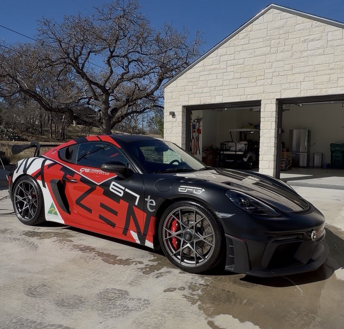 Porsche side detail